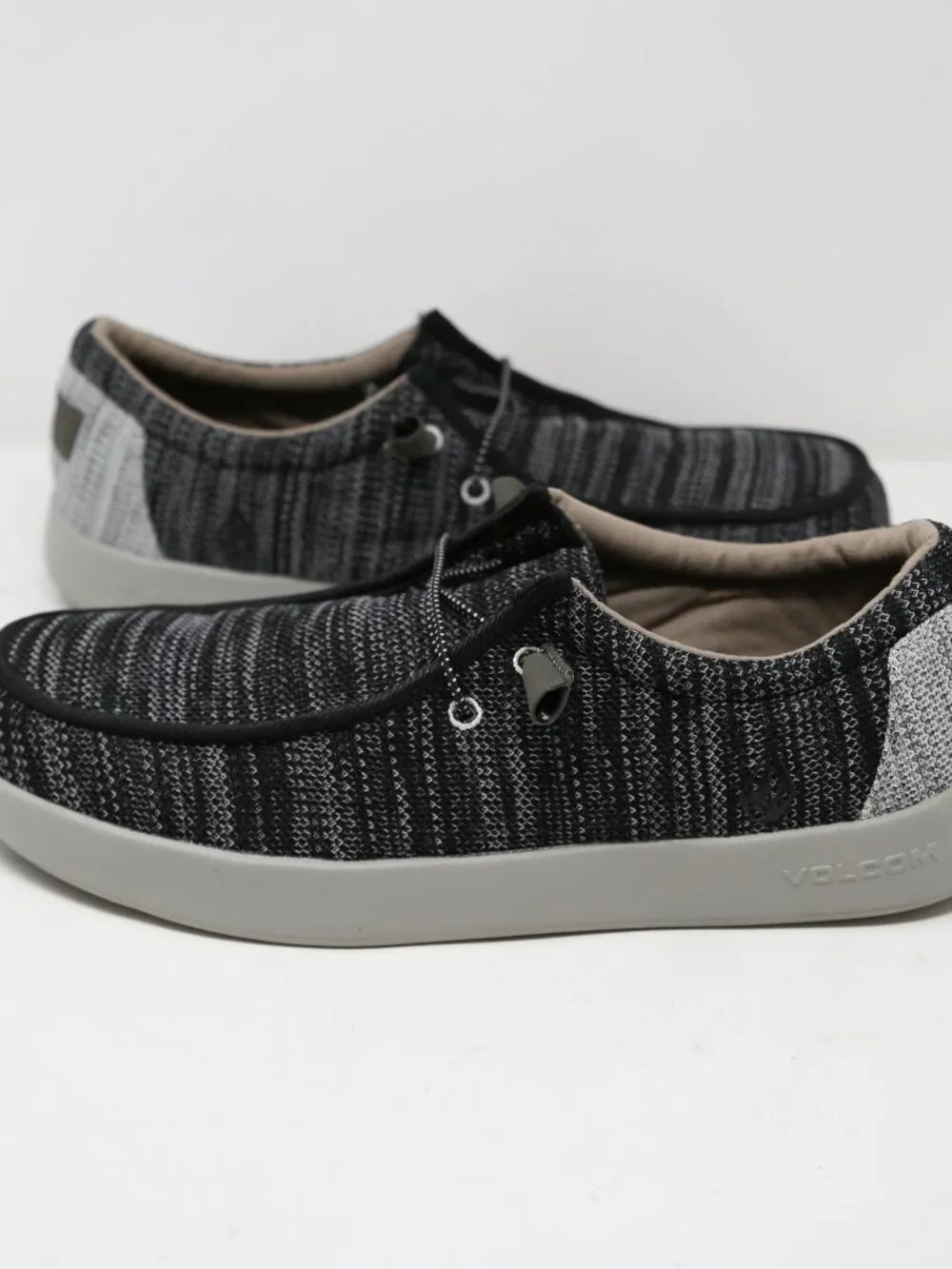 Volcom Chill Work Sneakers Men's Static Slip On Composite Toe Shoes 11.5 WIDE